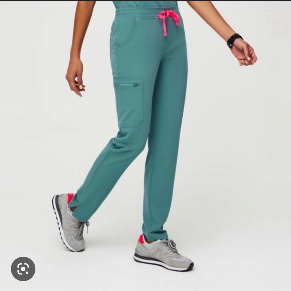 FIGS SCRUBS SET